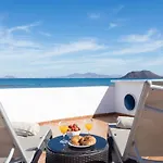 Remos With Beachfront Views Private Heated Pool Fast Wifi Bbq By Amazzzing Travel