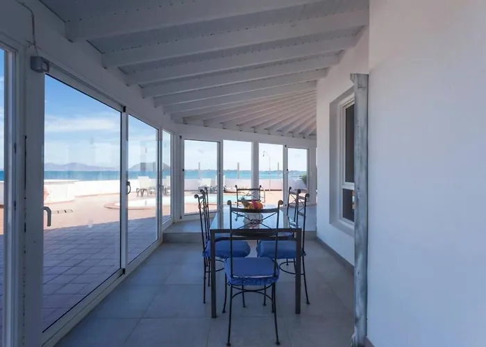 Remos With Beachfront Views Private Heated Pool Fast Wifi Bbq By Amazzzing Travel *