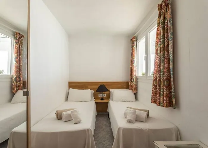 Remos With Beachfront Views Private Heated Pool Fast Wifi Bbq By Amazzzing Travel Villa La Oliva