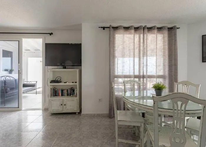 Remos With Beachfront Views Private Heated Pool Fast Wifi Bbq By Amazzzing Travel * La Oliva