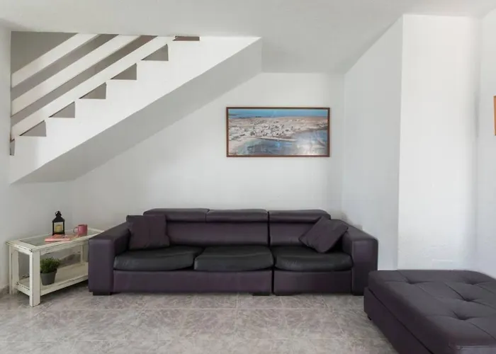 Remos With Beachfront Views Private Heated Pool Fast Wifi Bbq By Amazzzing Travel La Oliva