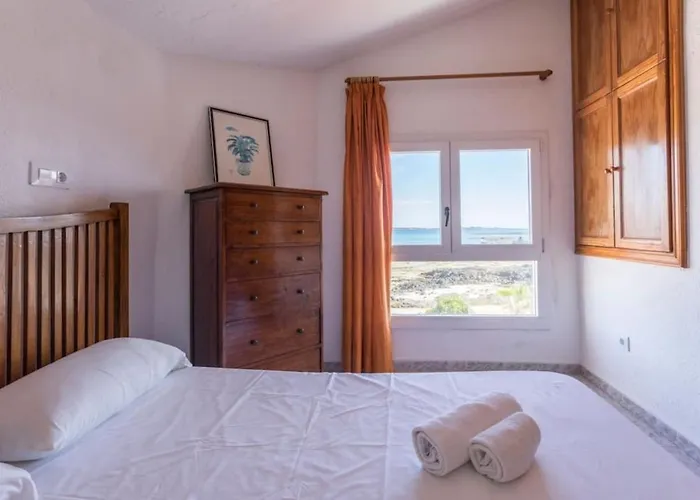 Remos With Beachfront Views Private Heated Pool Fast Wifi Bbq By Amazzzing Travel Villa